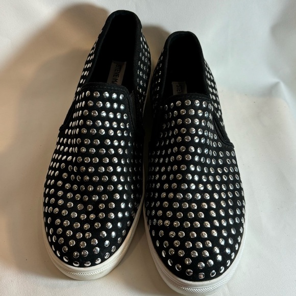 STEVE MADDEN Sz 9.5 Zach Loafer Slip On Studded Round Toe Rubber Soles Sneakers - Picture 2 of 9